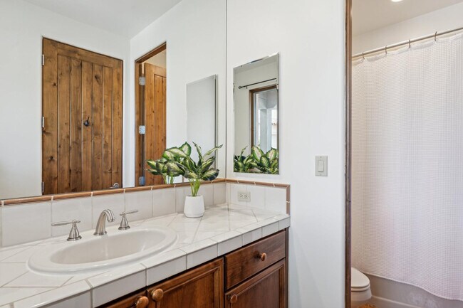 Building Photo - 7701 E Golden Eagle Cir