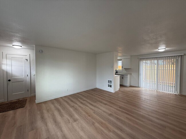 Building Photo - 4012so