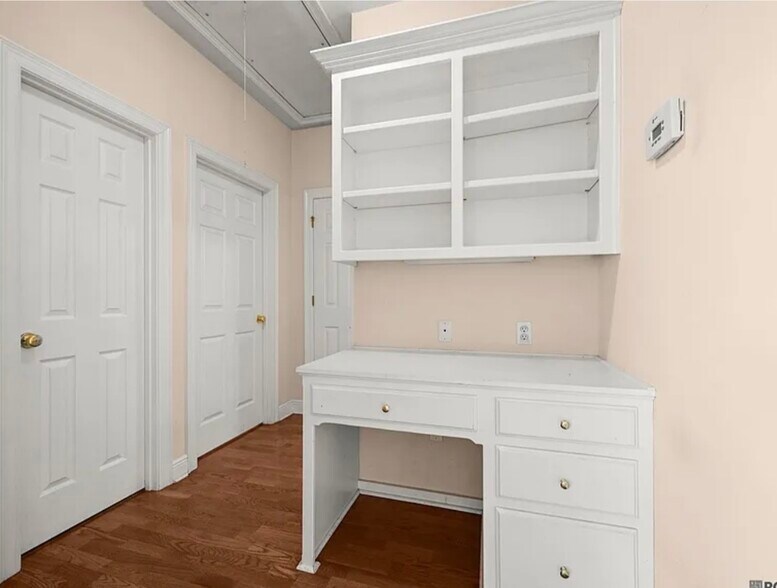 Building Photo - 1593 Colony Ln