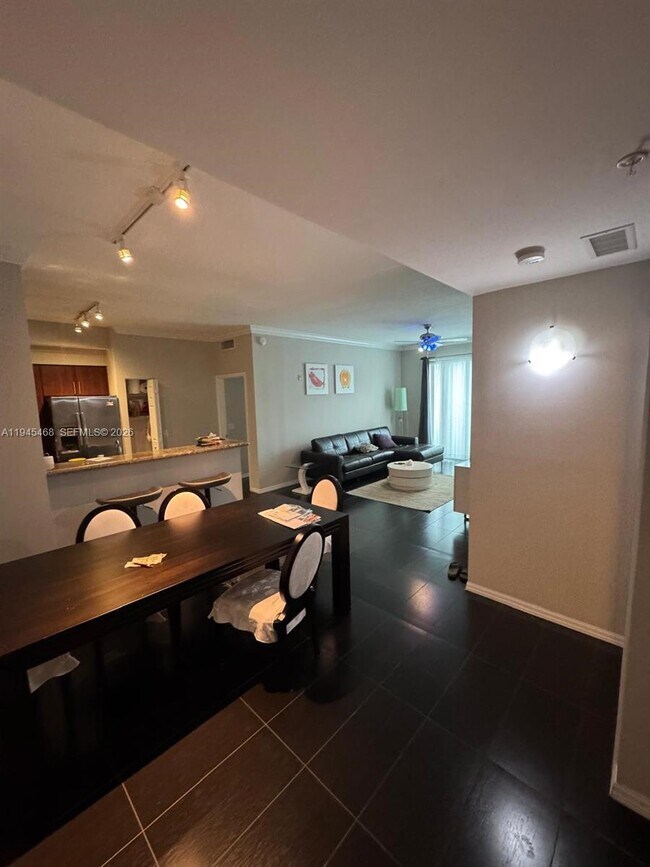 Building Photo - 2421 NE 65th St