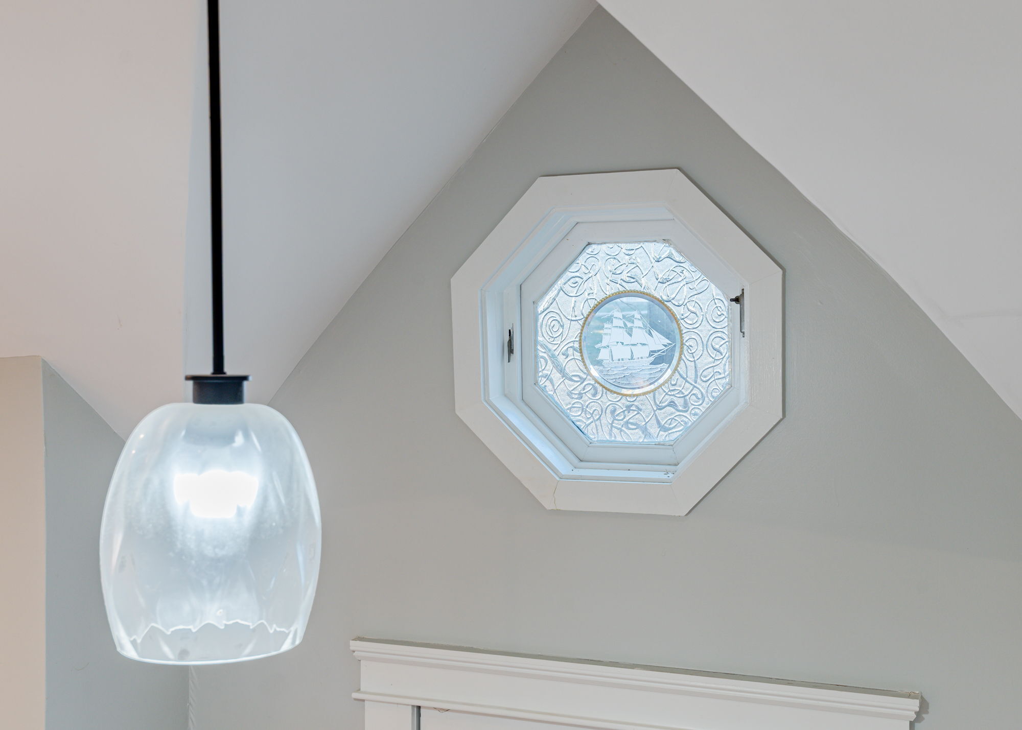 Building Photo - 8 Western Ave