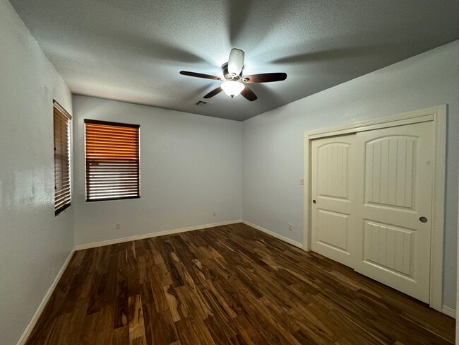 Building Photo - 682 La Melodia Dr