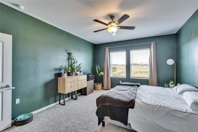 Building Photo - 13004 Titanium St