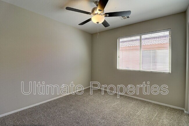 Building Photo - 15591 W Shiloh Ave