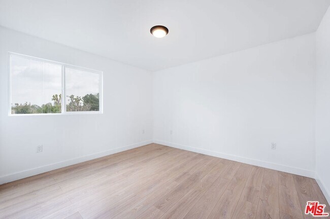 Building Photo - 7306 Independence Ave