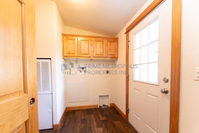 Building Photo - 3 bedroom in Renton WA 98059