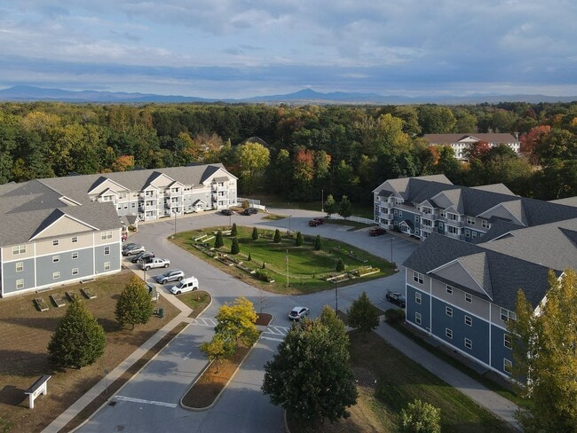 Building Photo - 2 bed, 2 bath independent senior living (55+ years of age) heat, hot water, & electricity include...