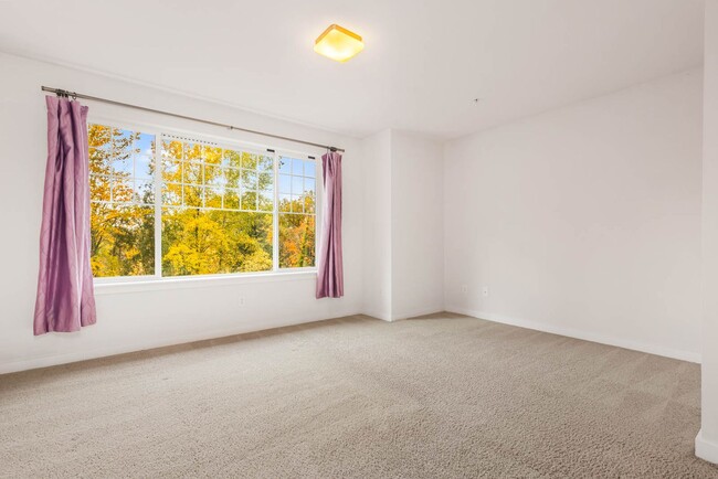 Building Photo - 5903 185th Ct NE