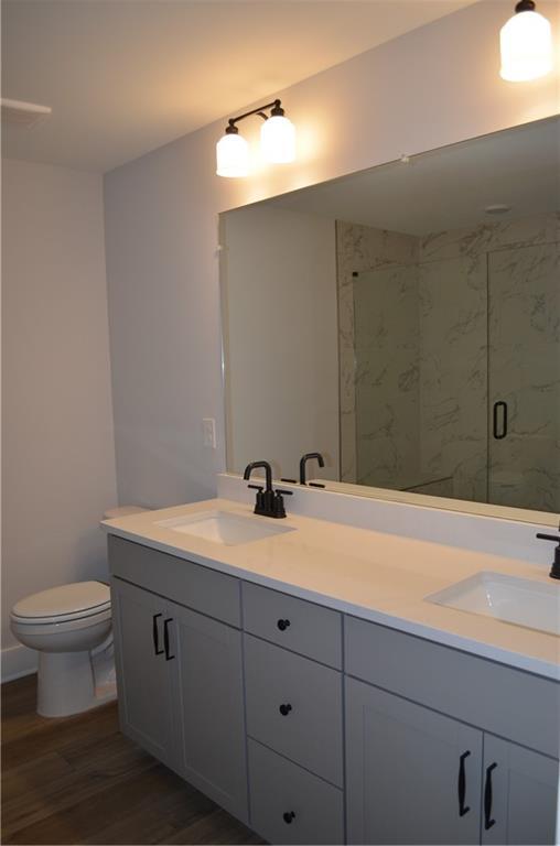 Building Photo - 28 Trace Blf