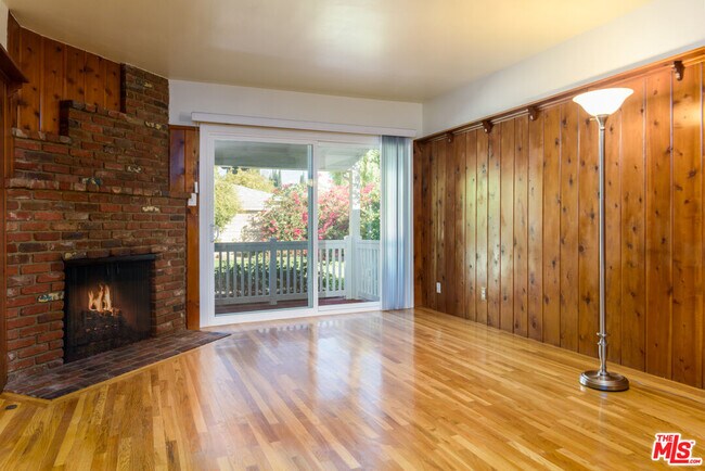 Building Photo - 15111 Marlin Pl