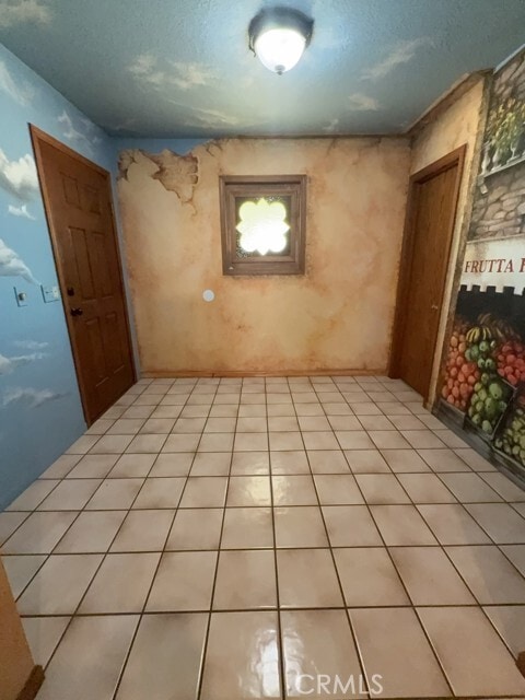 Building Photo - 15370 Tacony Rd