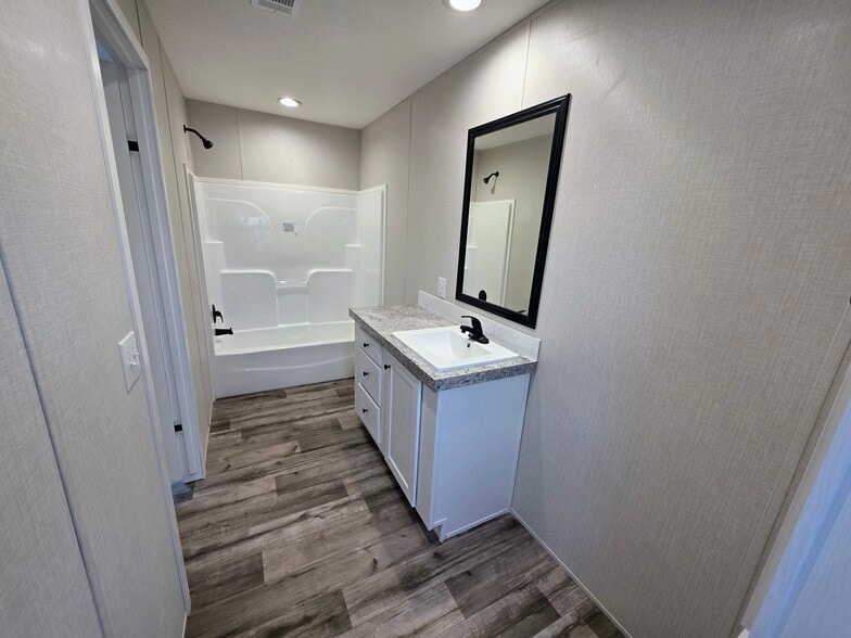 Building Photo - 401 Coogan Williams Rd