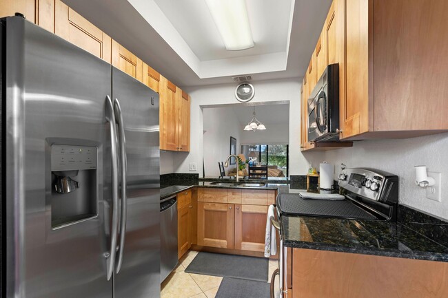 Building Photo - 7581 English Ct