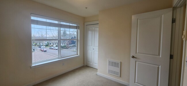 Building Photo - 3 Bed / 2 Bath Issaquah Highlands Townhome...