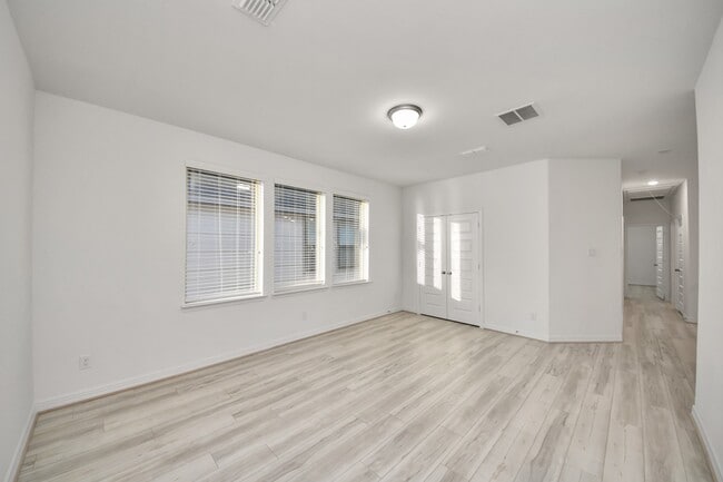 Building Photo - 6707 Regatta Park Ln