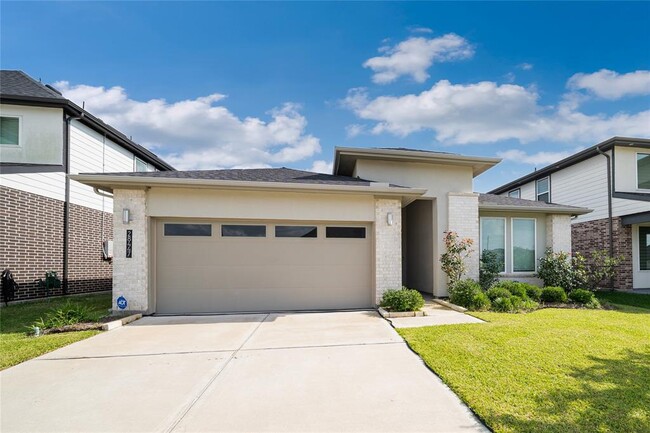 Building Photo - 28447 Halle Ray Dr