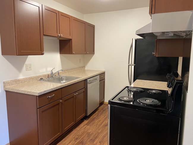 Building Photo - The Ridge Apartments