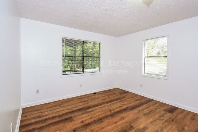 Building Photo - 462 Sandtown Rd SE