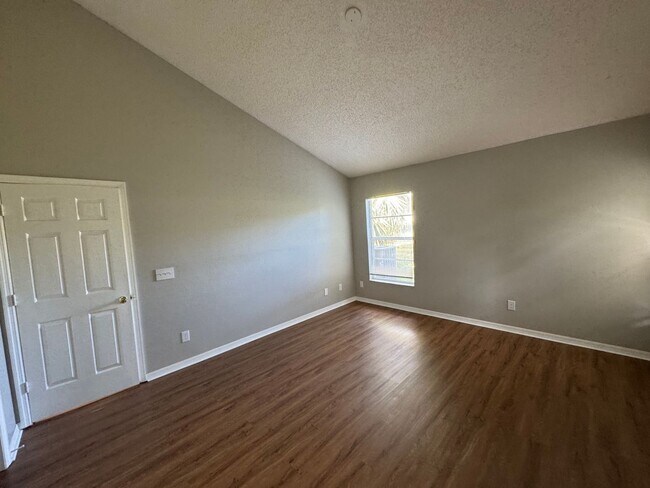 Building Photo - LOVELY 4 bd/2 ba Home in Oviedo!!