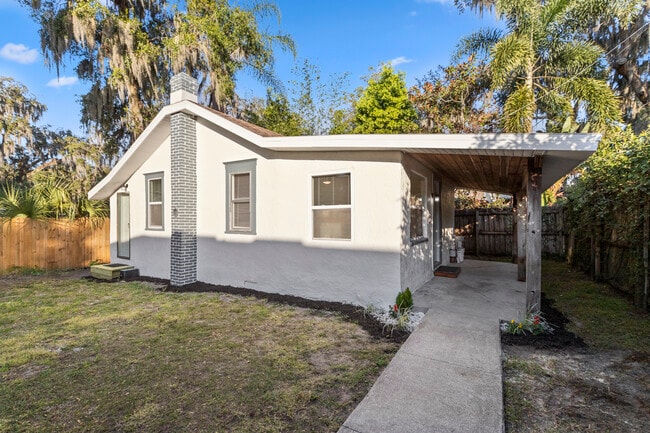 Building Photo - 237 Emory Plz