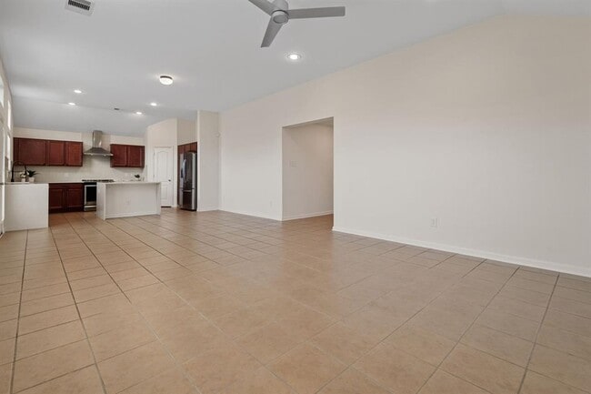Building Photo - 16422 Sheffield Run Dr