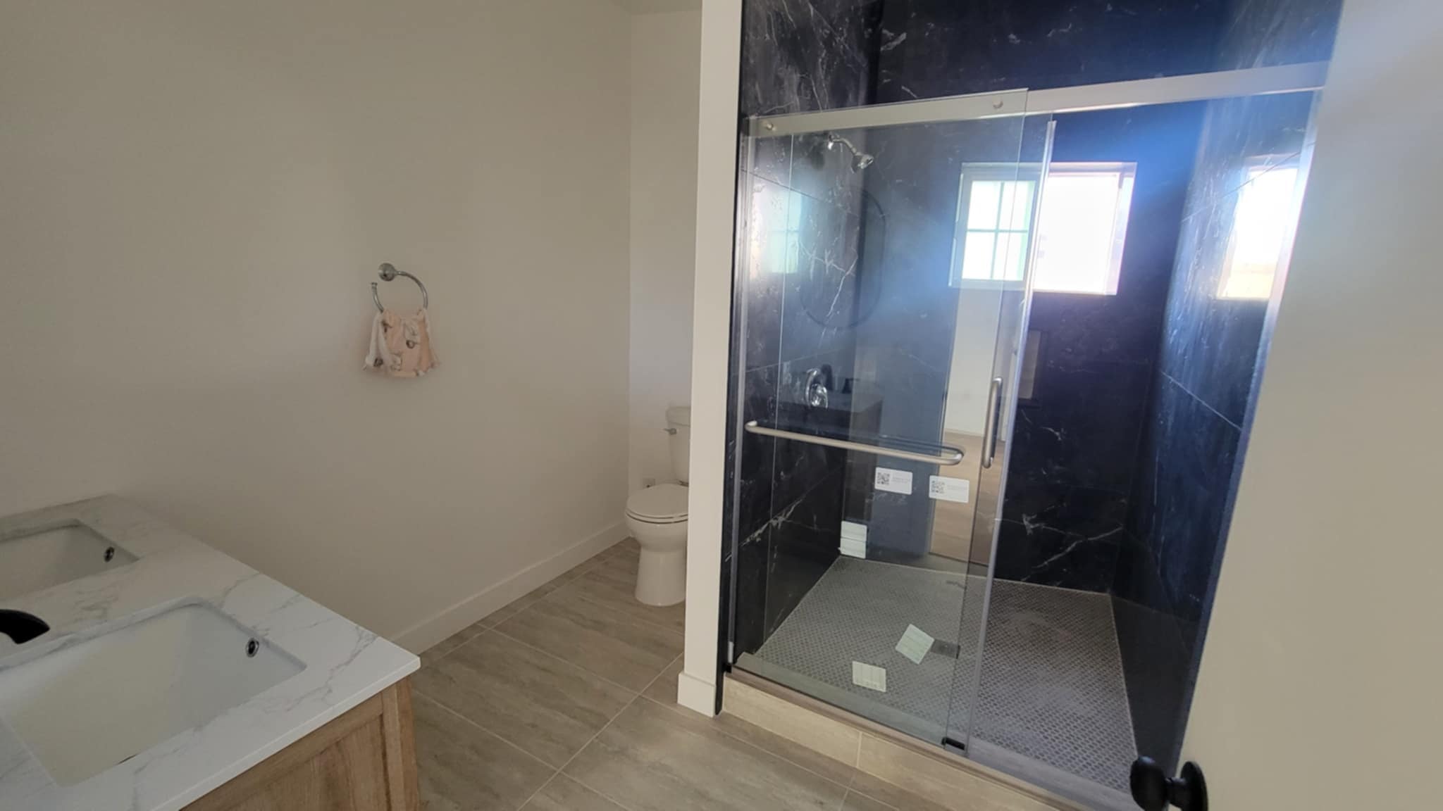master bathroom - 14865 Grayville Dr