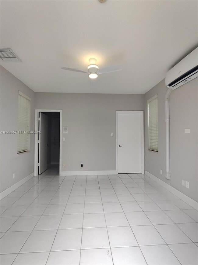 Building Photo - 17276 Bermuda Village Dr
