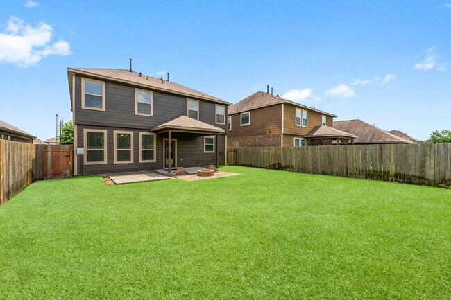 Building Photo - 2590 Magnolia Fair Way
