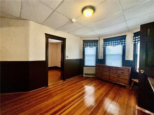 Building Photo - 14 Courtland St