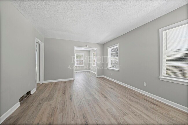 Building Photo - 1598 Frayser Blvd