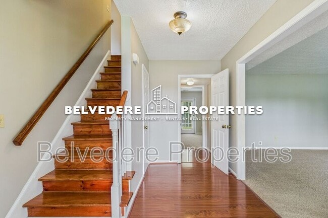 Building Photo - 900 Stockwood Ct