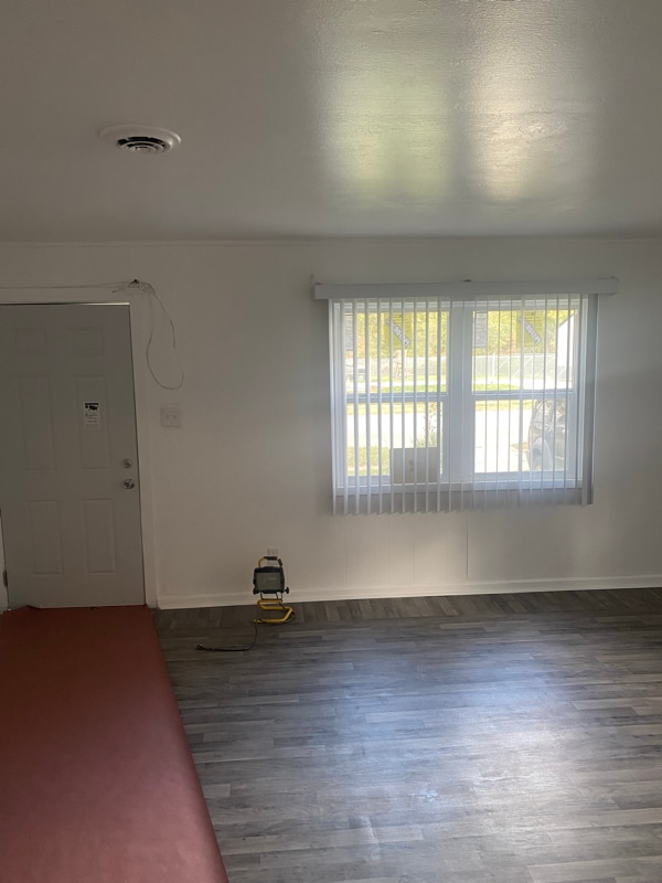 Building Photo - 5129 E 10th Ave