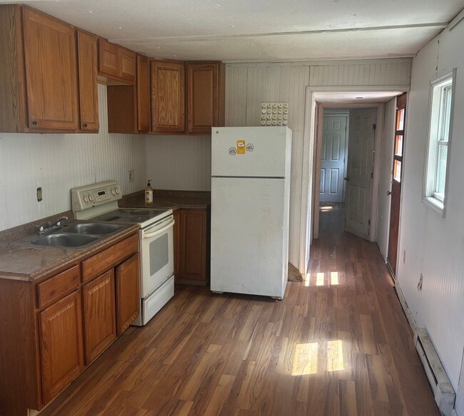 Building Photo - 206 Bryan St