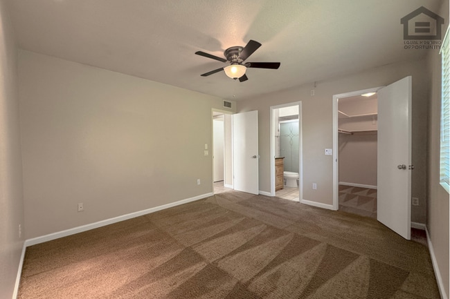 Building Photo - 3Bed/2Bath House at Baseline Rd/Rural Rd! Ready for Immediate Move-In! – NO HOA!