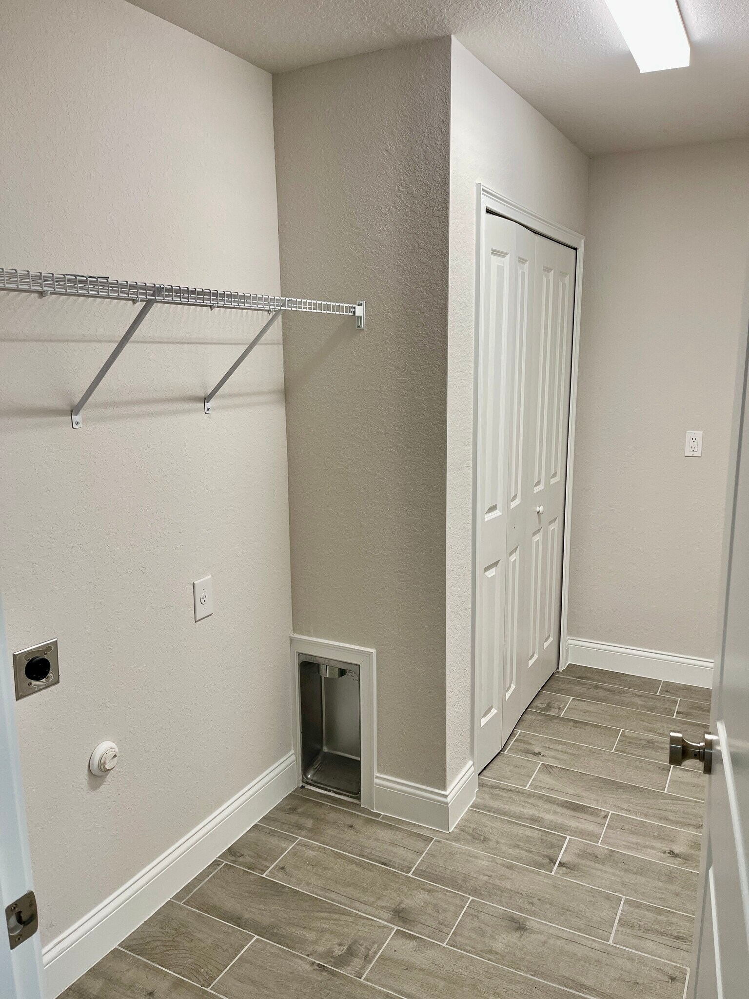 Laundry Room and additional closet - 24487 Zephyr Ct