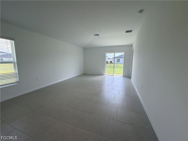 Building Photo - 4046 San Felice Ln