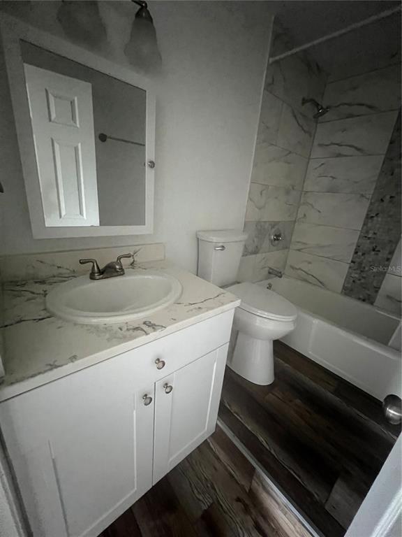 Building Photo - 2533 Myrtle Ave