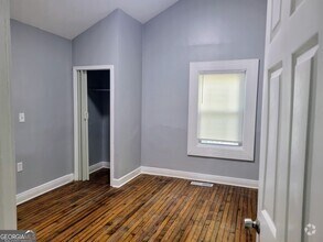 Building Photo - 1366 Campbellton Rd SW