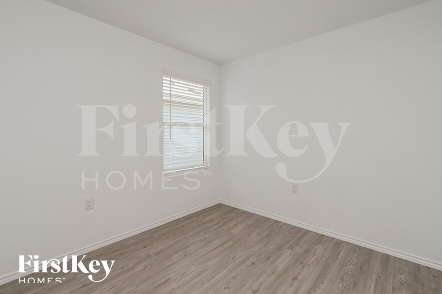 Building Photo - 4518 Emma Way