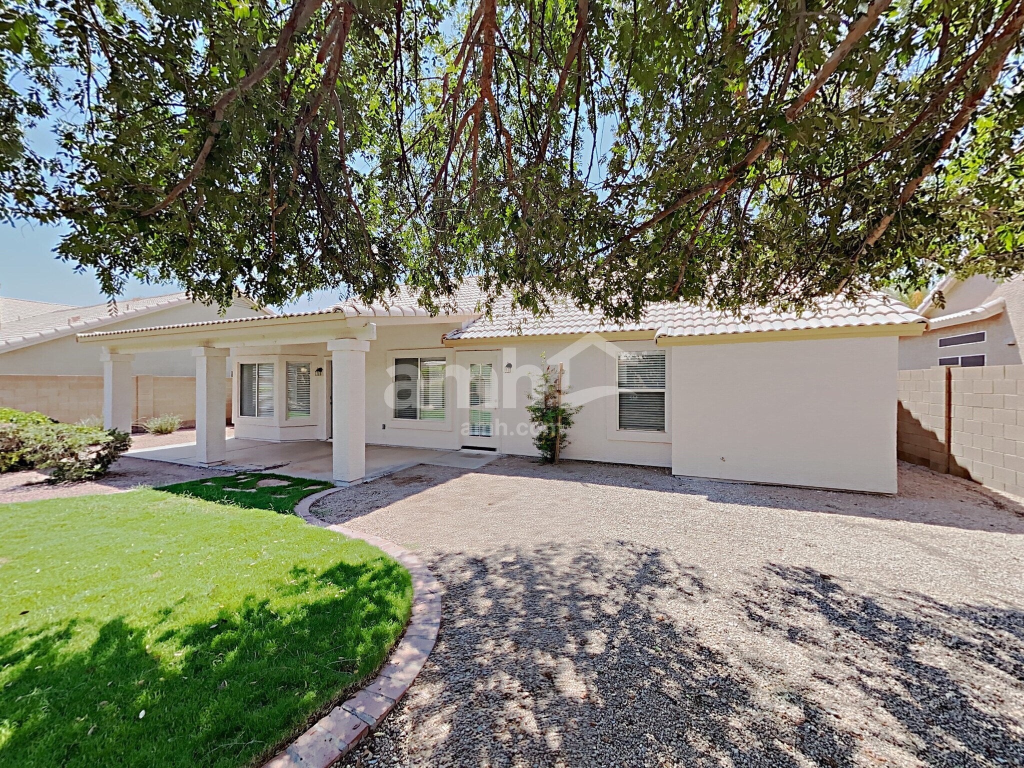 Building Photo - 4224 E Cathedral Rock Dr