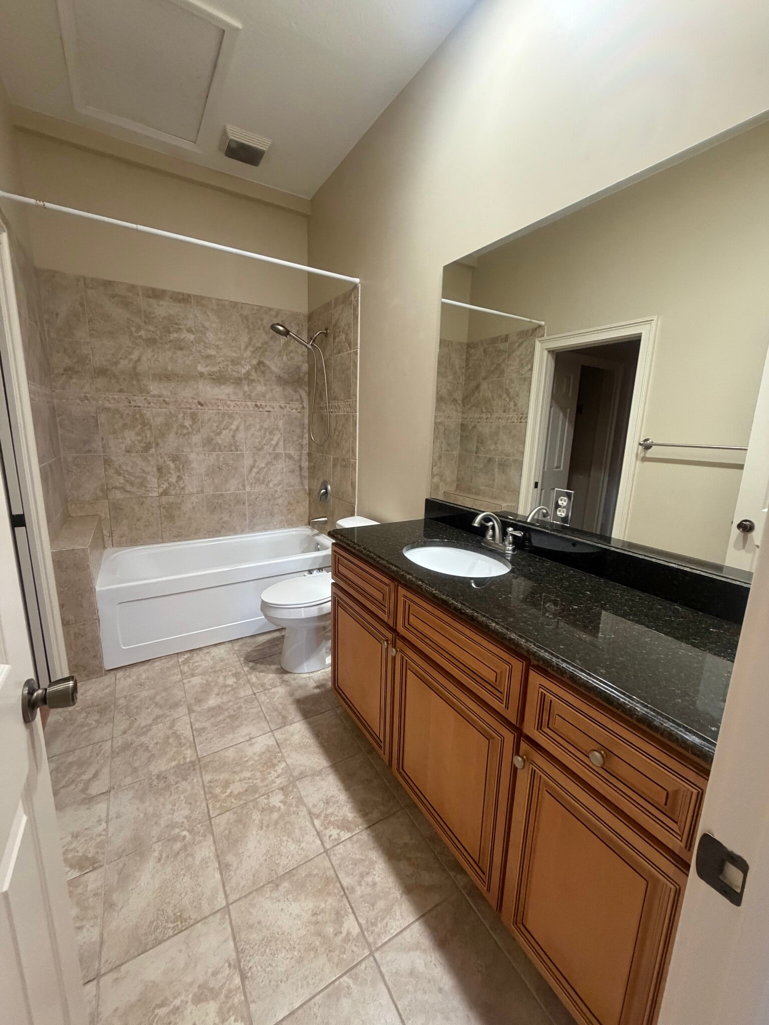 Building Photo - 10998 Goodwin St