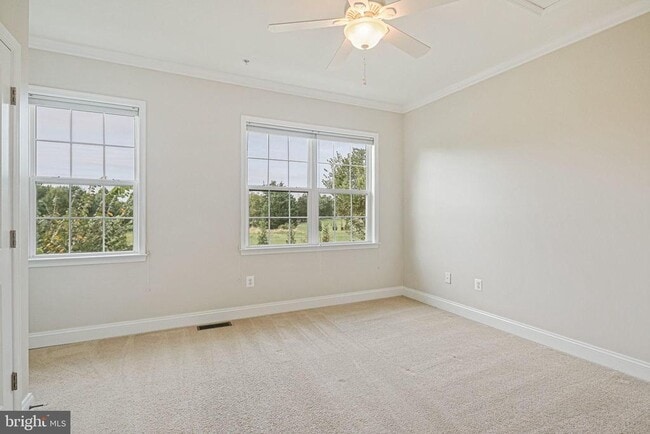 Building Photo - 5926 Talbot Dr