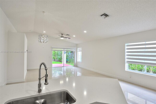 Building Photo - 1270 Majesty Terrace