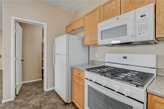 Building Photo - 9327 Ruby Arrow Ct
