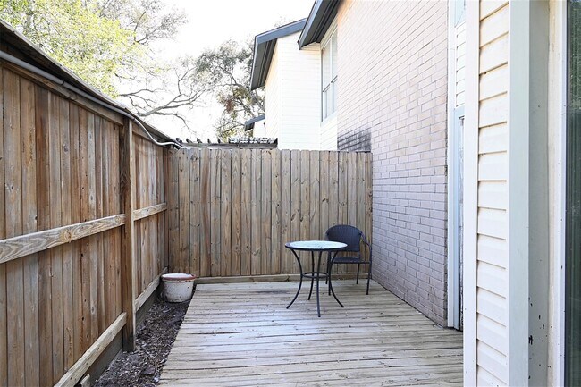 Building Photo - 7918 Prestwood Dr