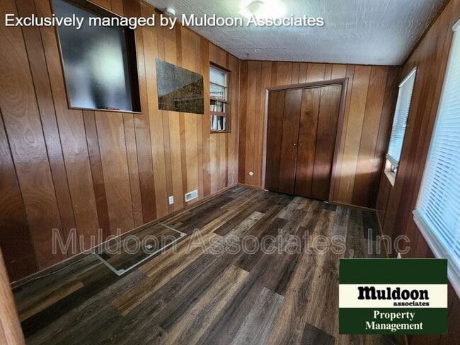 Building Photo - 1724 Cypress St