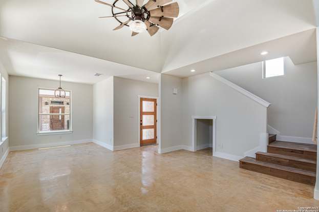 Building Photo - 1702 Gruene Vineyard Crossing