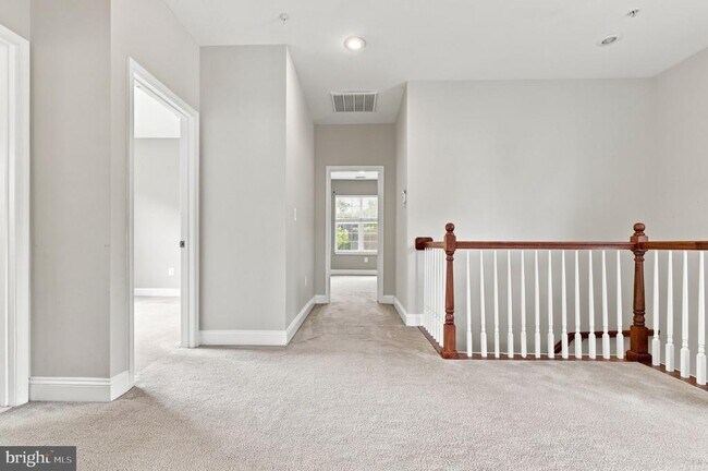 Building Photo - 10717 Bentley Ln