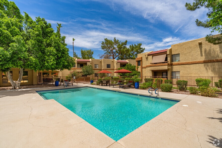 Refreshing Pool! - Sun Wood Senior Apartments