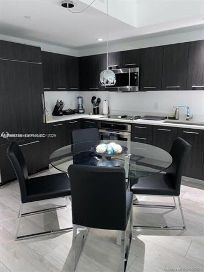 Building Photo - 55 SW 9th St